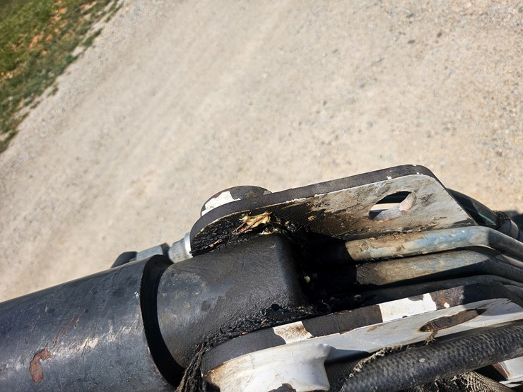 bobcat-325-image-63