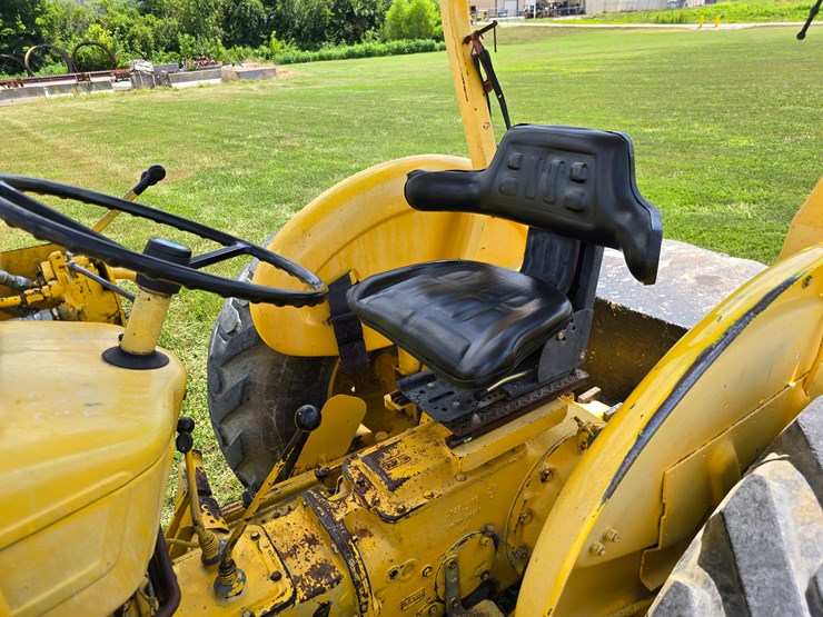 ford-tractor-image-59