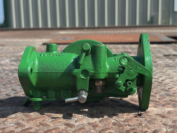 marvel-schebler-dltx-46-carburetor-image-12
