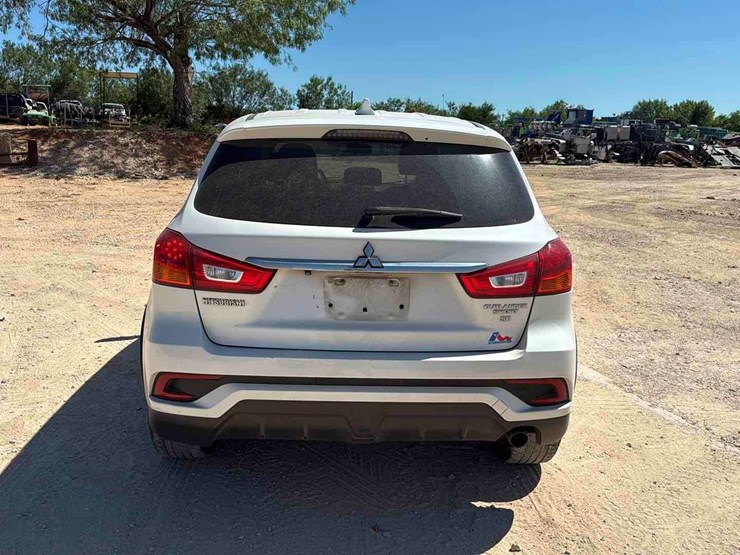 2019-mitsubishi-outlander-image-6
