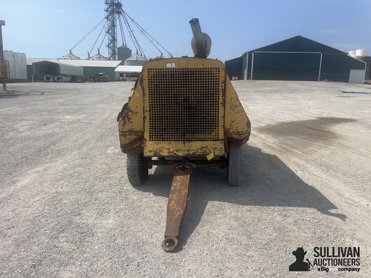 ingersall-rand-dr-365-mobile-air-compressor-image-2