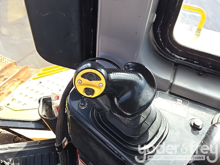 2014-komatsu-d155ax-7-image-65