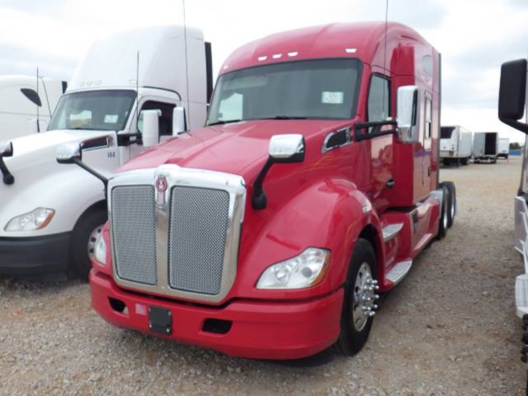2020-kenworth-t680-image-1