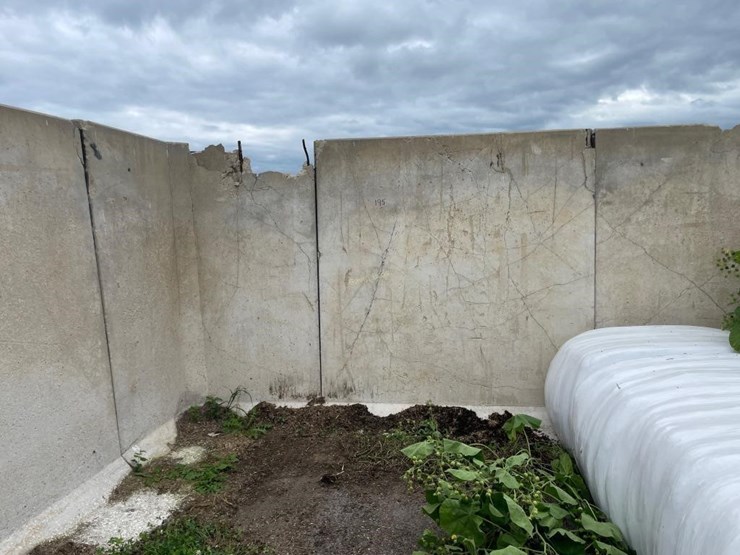 bunker-l--walls-(120'-+/--total)---off-site-image-8