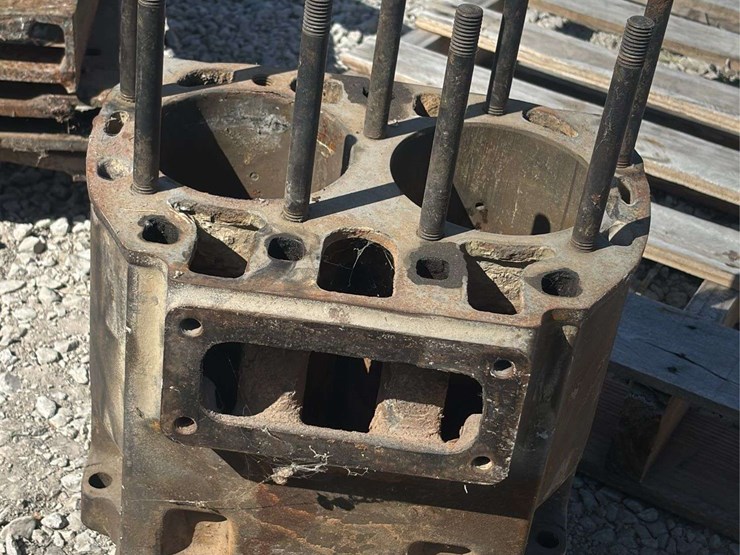 john-deere-model-a-block-image-13