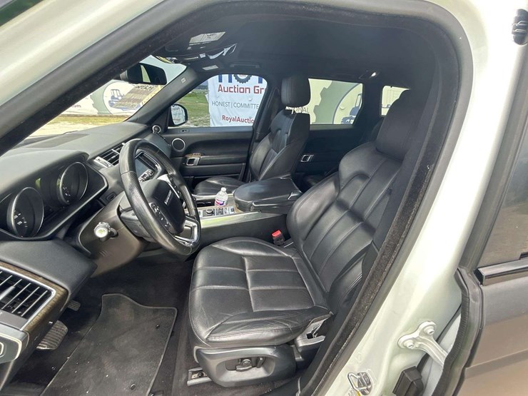 2016-land-rover-range-rover-image-14