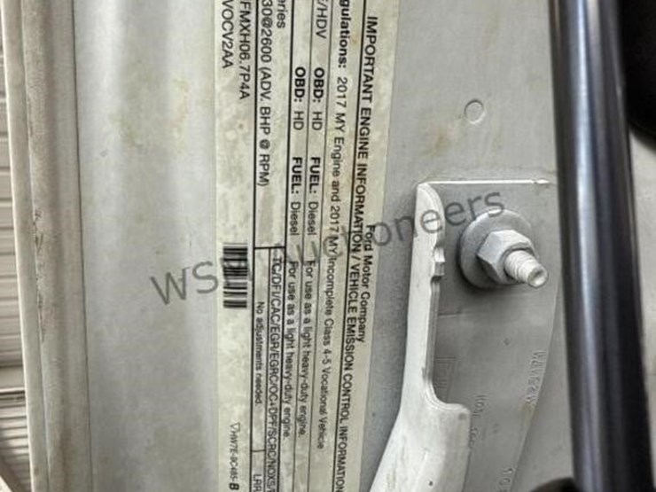 2017-ford-f550-image-14