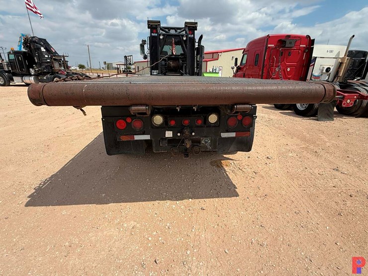 1992-peterbilt-357-image-5
