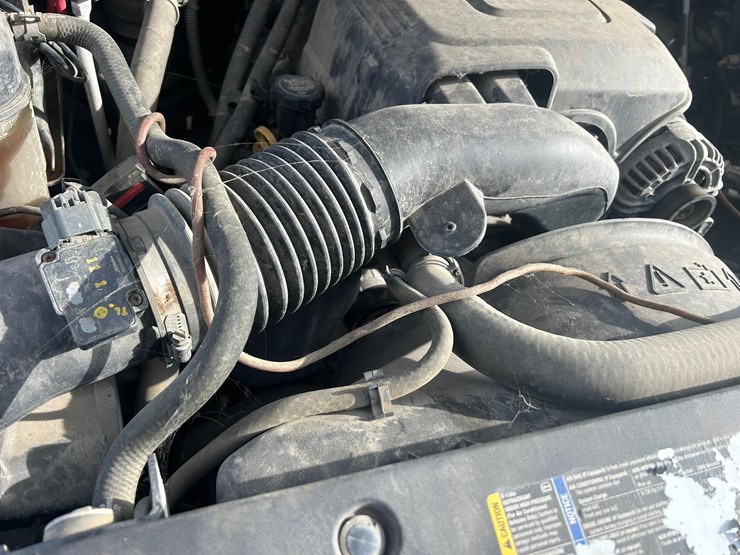 2009-chevrolet-silverado-3500hd-image-34