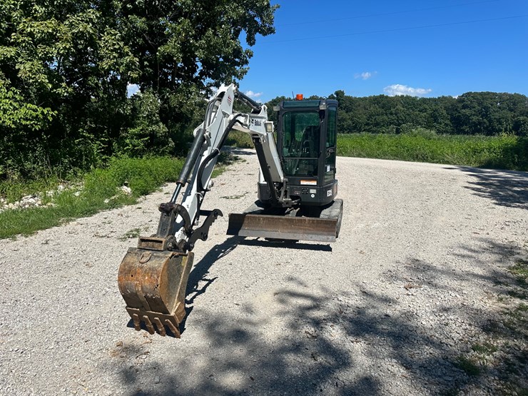 2012-bobcat-e35-image-96
