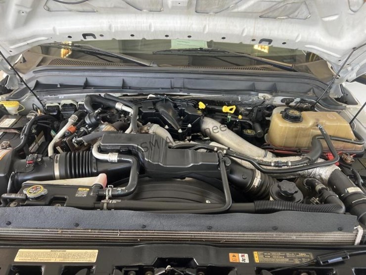 2013-ford-f550-image-14