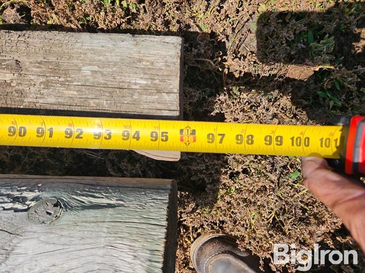 wooden-posts-image-7
