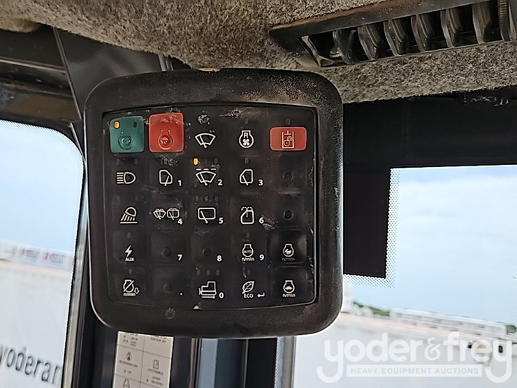 2018-deere-850k-lgp-image-69