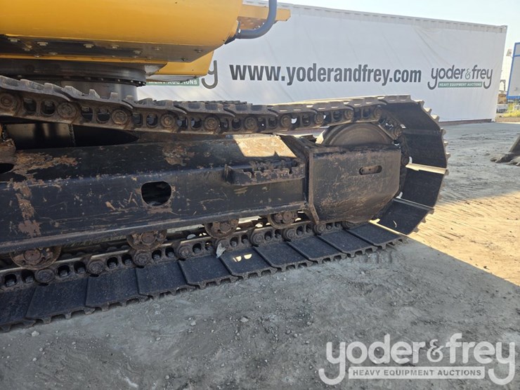2022-deere-130g-image-25