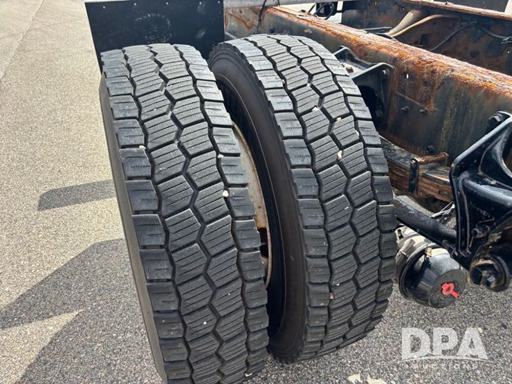 2007-international-durastar-4300-image-42