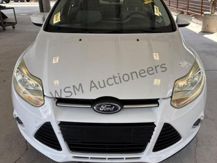 2012-ford-focus-se-sdn-image-3