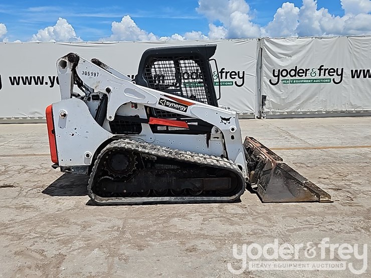 2019-bobcat-t740-image-6