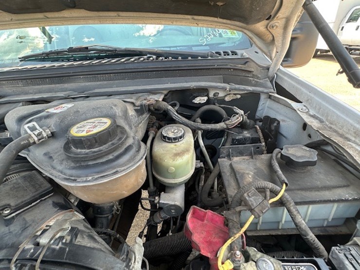 2003-ford-f550-image-65