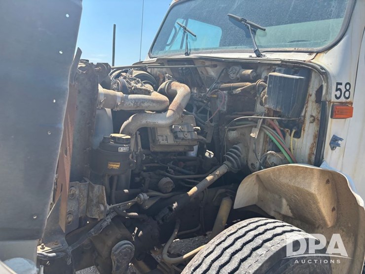 2000-ihc-4900-dry-tender-truck-(dr12098,-unit-25102)-image-30