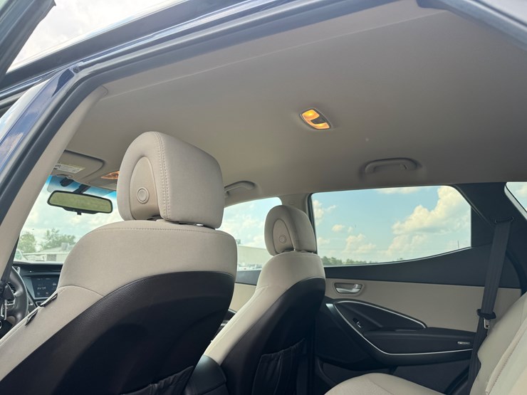 2018-hyundai-santa-fe-image-12