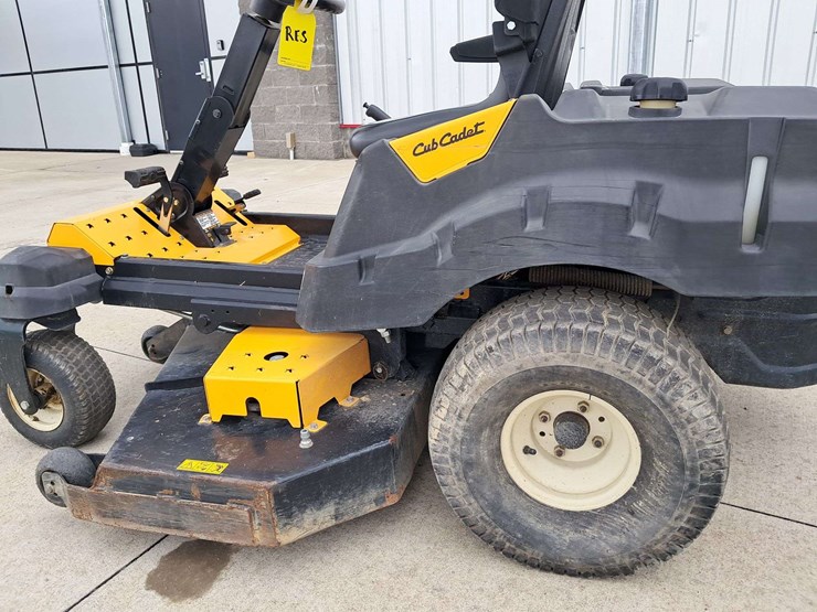 2015-cub-cadet-60-image-6