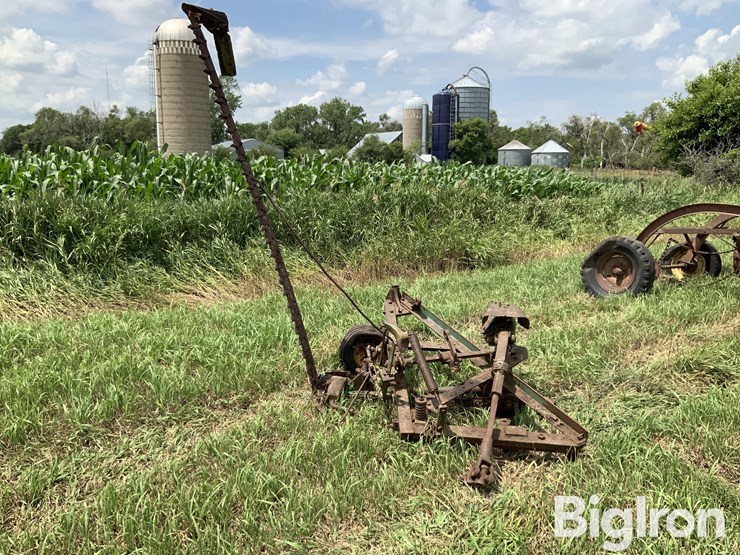 john-deere-5-image-2