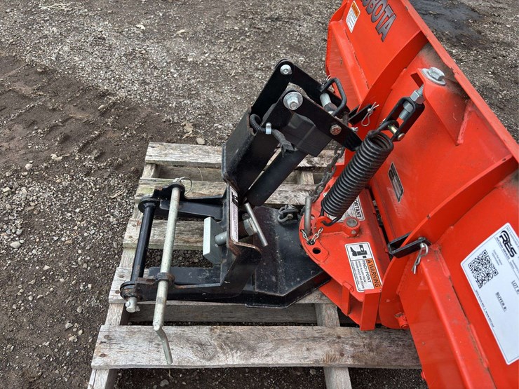kubota-v4308-image-5