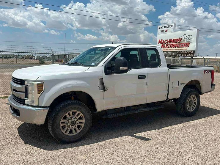 2019-ford-f250-image-1