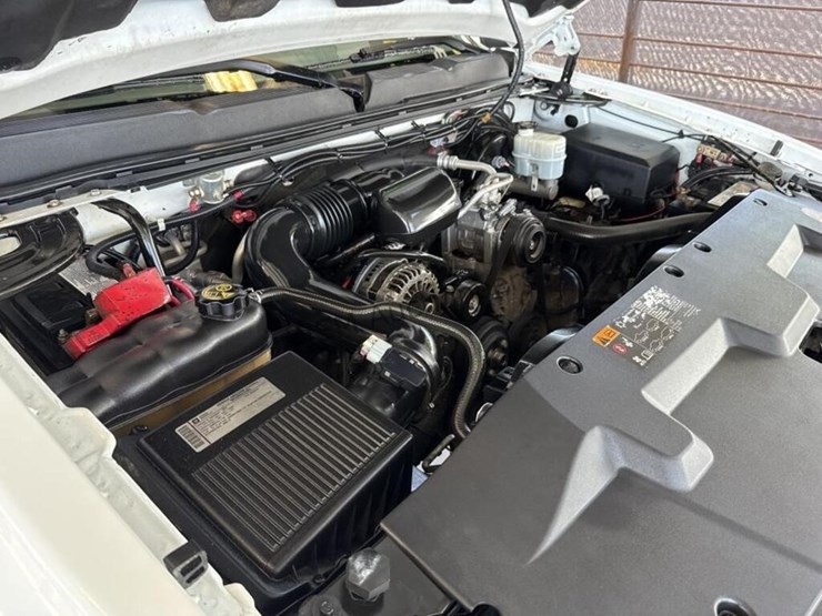 2012-chevrolet-silverado-1500-image-11