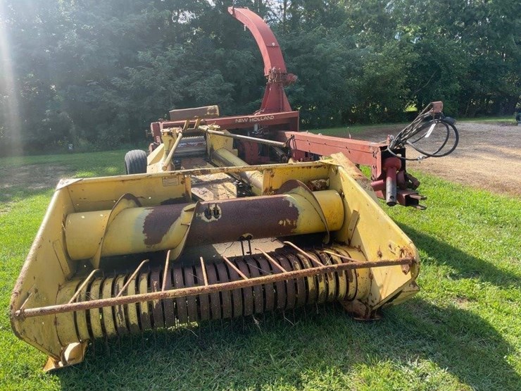 new-holland-892-image-1
