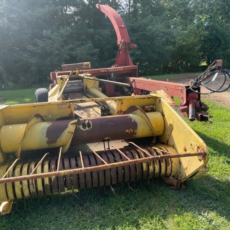 NEW HOLLAND 892