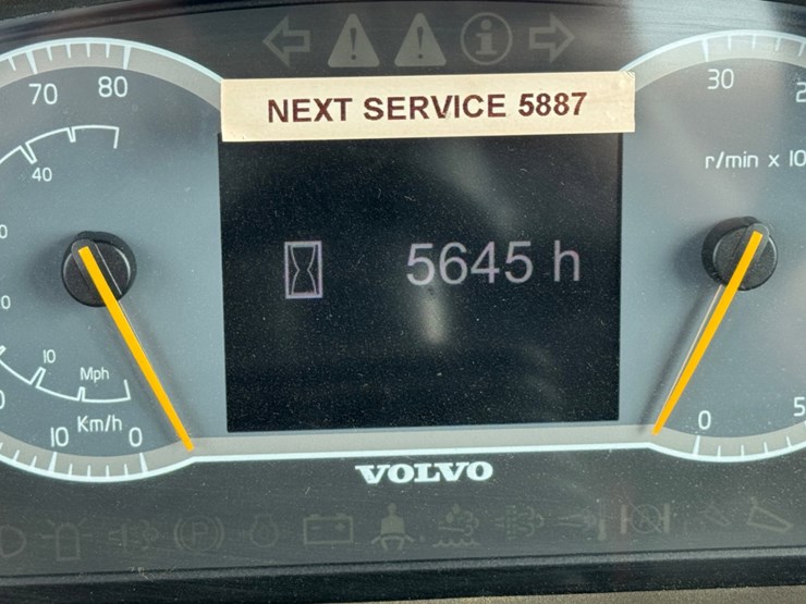 2021-volvo-a40g-image-11
