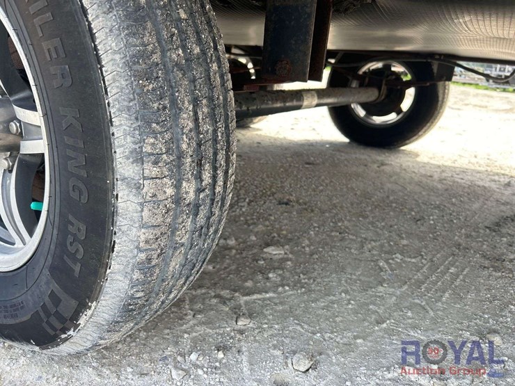2015-revere-shasta-27db-5th-wheel-travel-trailer-image-31