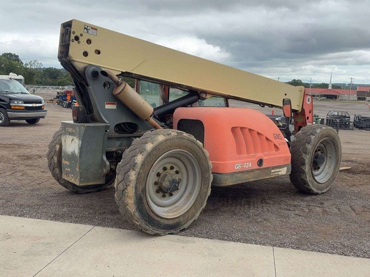 2006-jlg-g6-42a-image-3