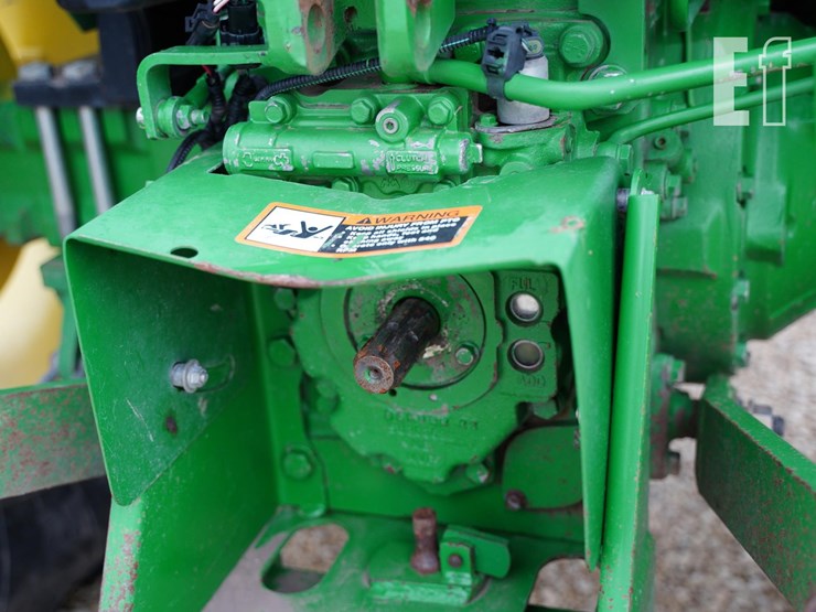 2015-john-deere-5075e-image-28