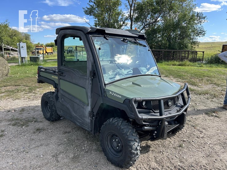 2018-john-deere-gator-xuv-835r-image-3