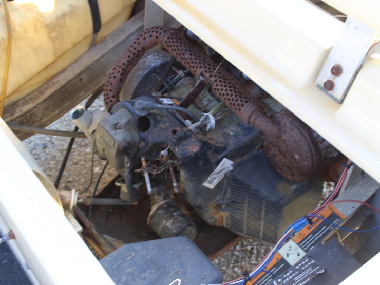 #23038-•-club-car-golf-cart,-gas-powered-|-parts-or-repair-image-7