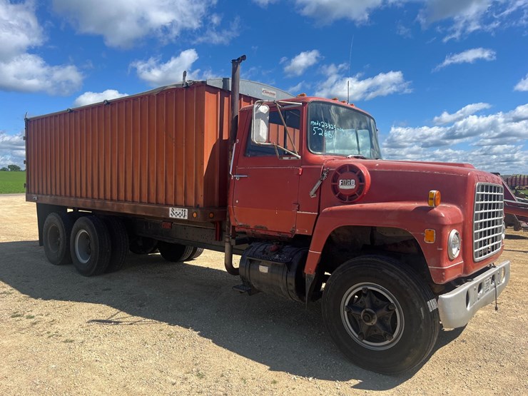 1971-ford-l8000-image-12