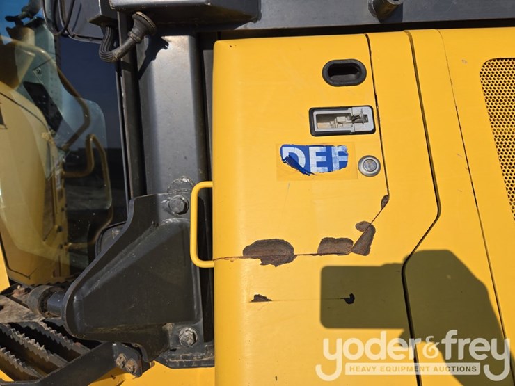 2023-komatsu-d61pxi-24-image-48