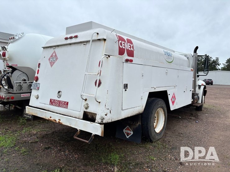 2002-international-durastar-4400-image-5