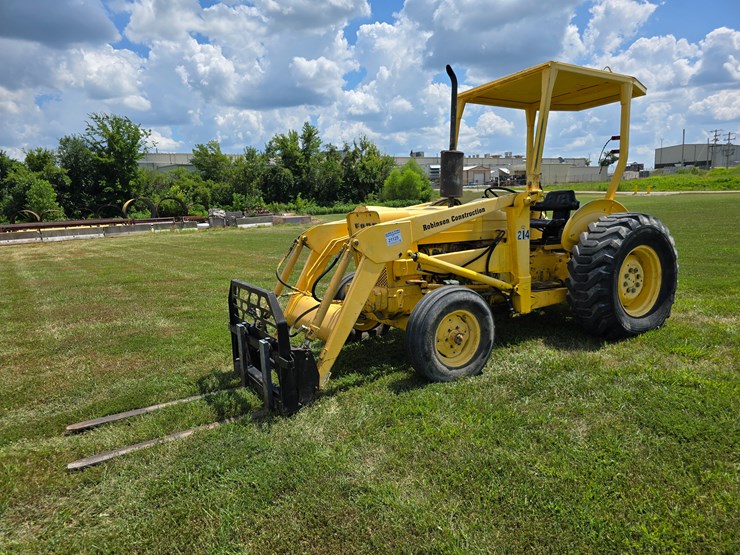 ford-tractor-image-4