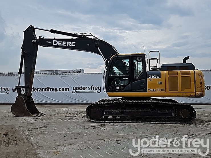 2019-deere-210g-image-2