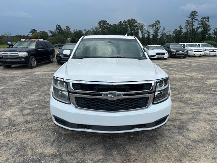 2015-chevrolet-tahoe-image-6