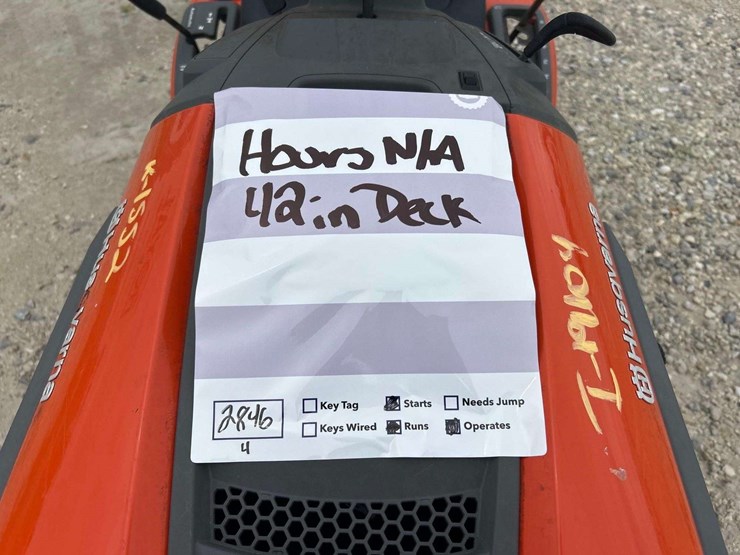 husqvarna-yth18542-42in-riding-mower-image-18