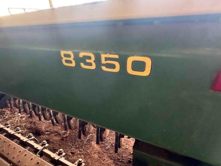 john-deere-8350-image-22