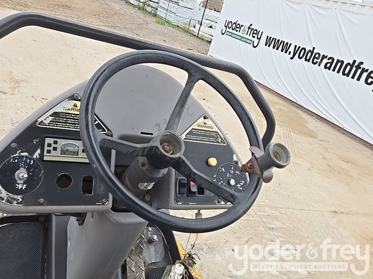 2012-volvo-sd25f-image-33