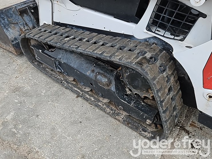 2020-bobcat-t595-image-18