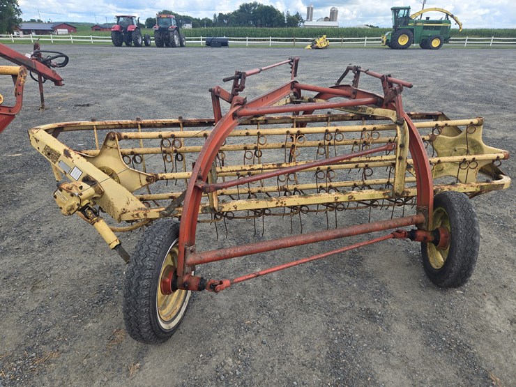 #385-•-new-holland-256-rake-image-3