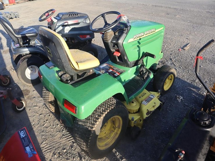 john-deere-345-image-8