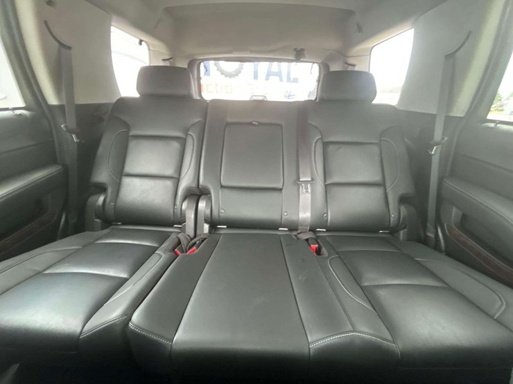 2019-chevrolet-tahoe-lt-image-22